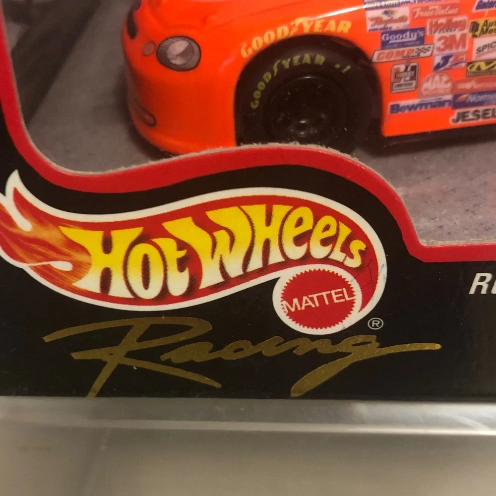 Vintage 1998 Hot Wheels NASCAR Racing Tide Die Cast Ricky Rudd #10 Car NIB NEW
